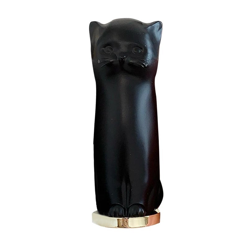 Cat-shaped lip balm for women, moisturizing, hydrating, preventing dryness and chapping, removing dead skin, and reducing lip lines. Colorless, suitable for autumn and winter.
